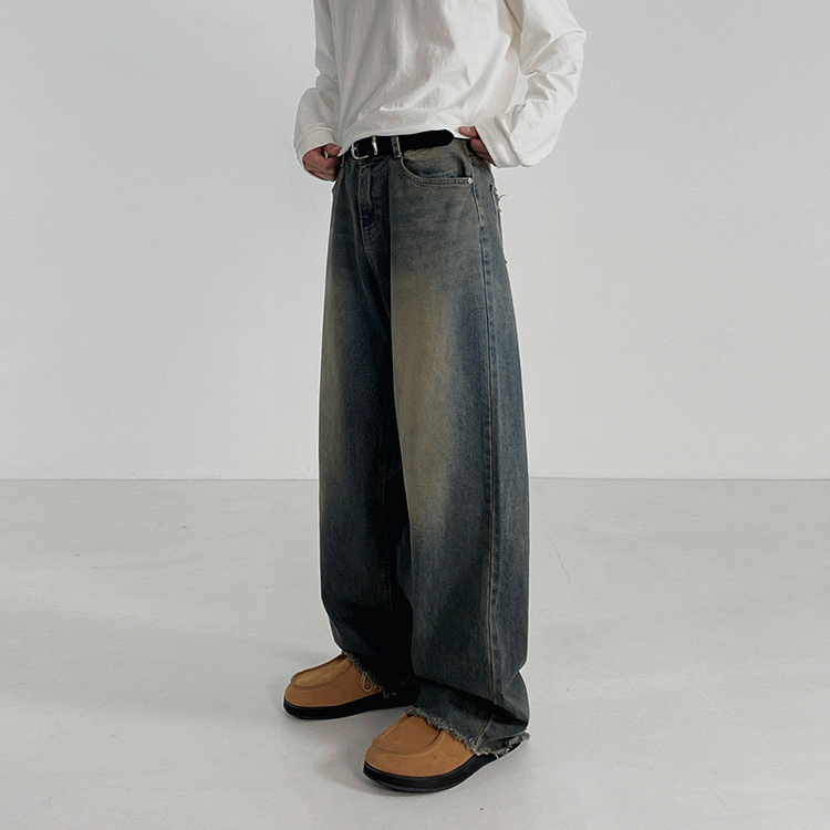 Loose Retro Worn Looking Washed-out Jeans