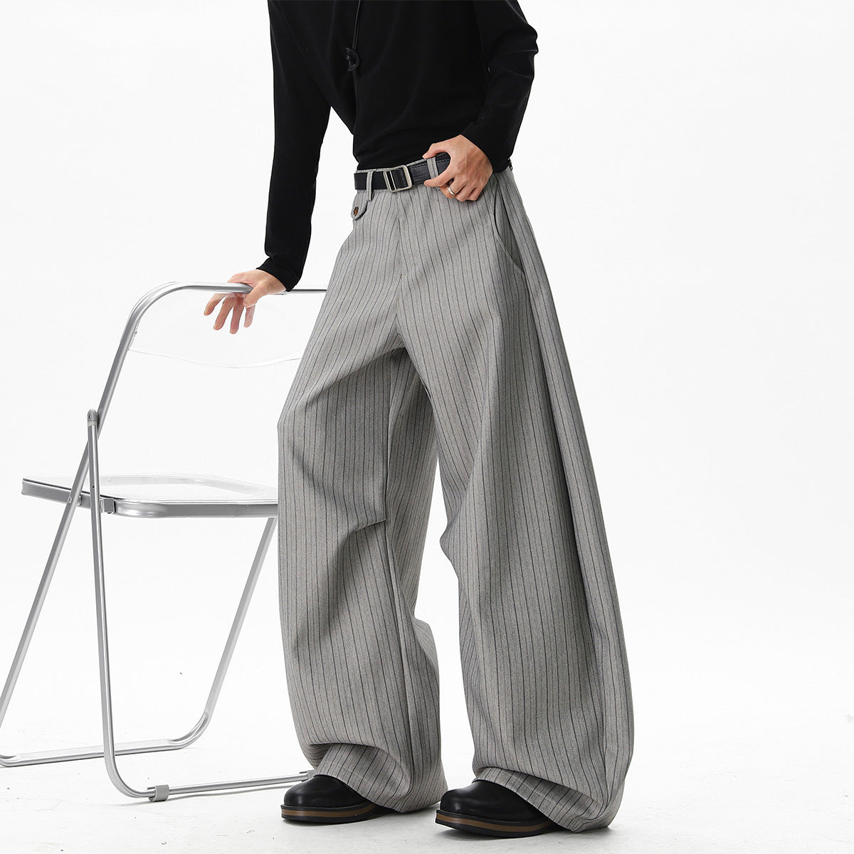 Pleated Wide-leg  Pants