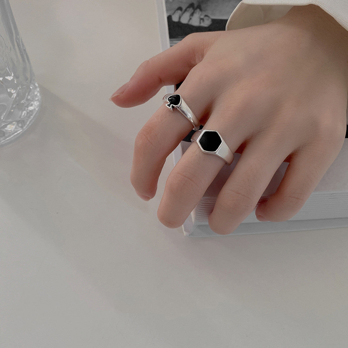 Ins Niche Design Sense Cold Wind Poker Heart Ring(Unisex)