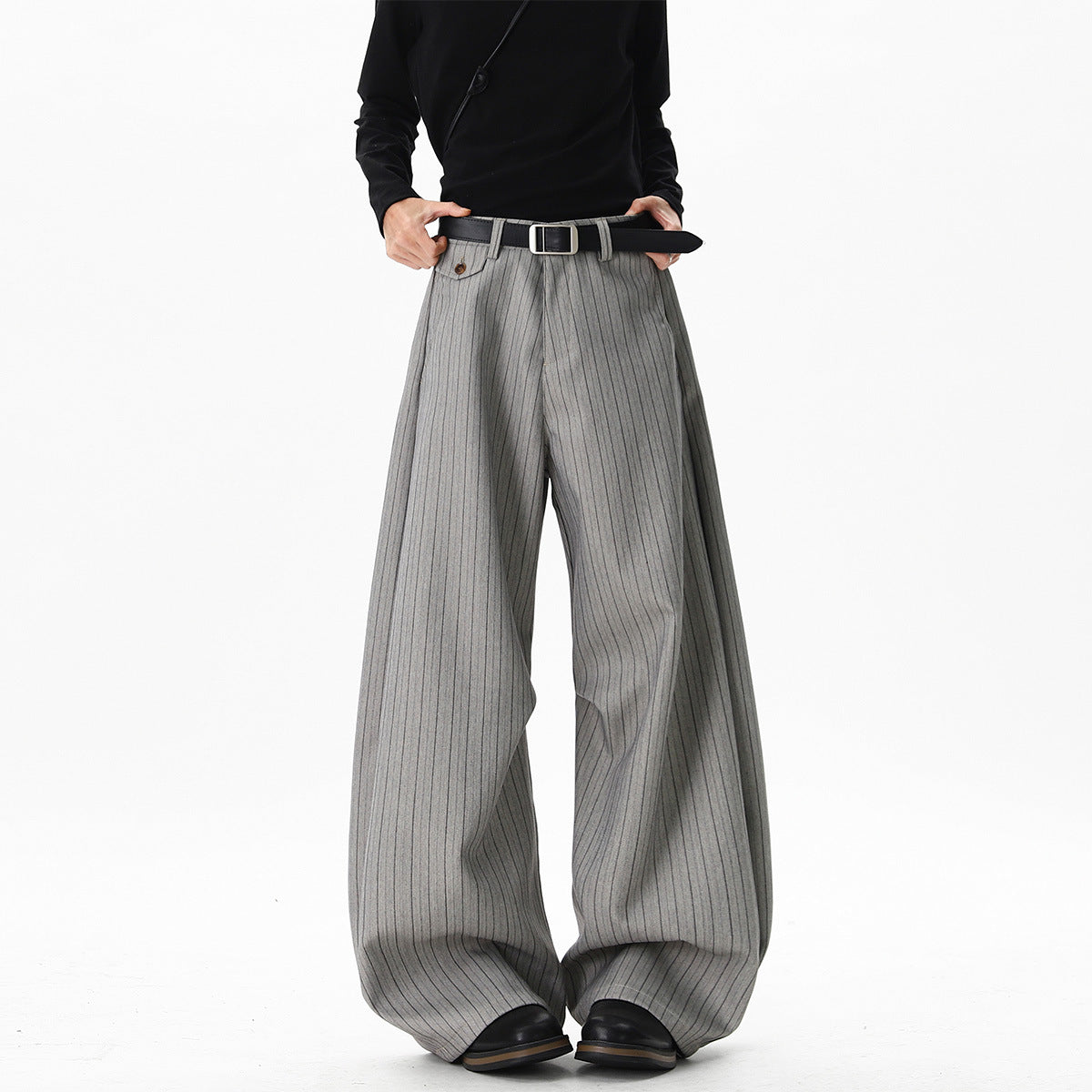 Pleated Wide-leg  Pants