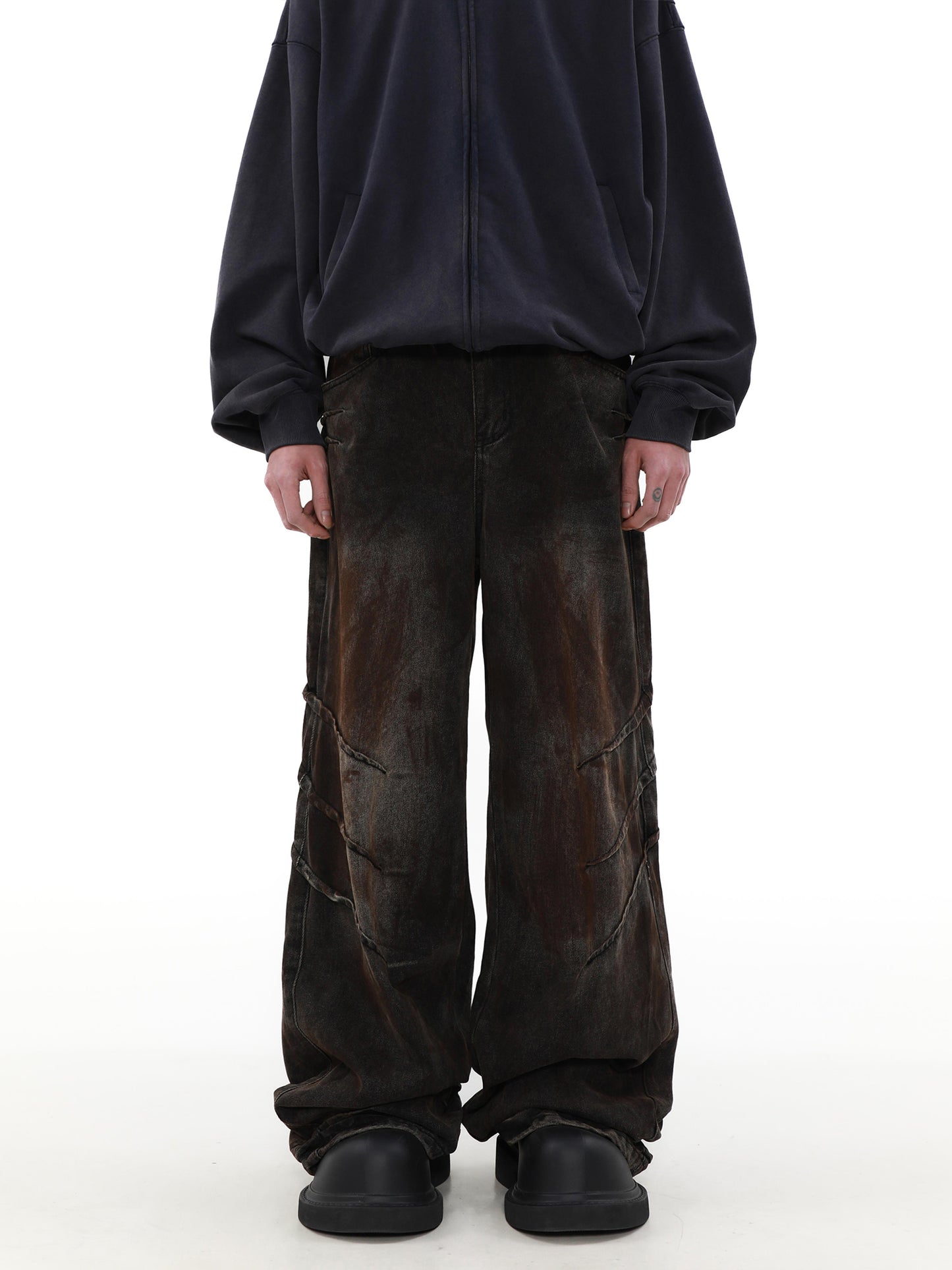 Distressed And Dirty Waste Jeans